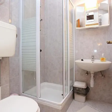 Apartment By The Sea Podstrana, Split - 9503 Podstrana